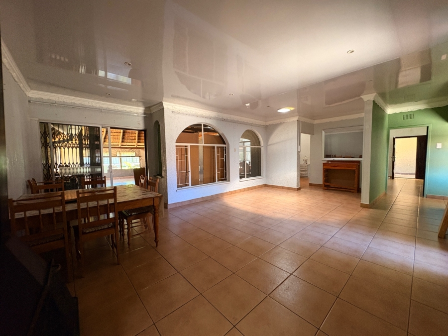 4 Bedroom Property for Sale in Flamwood North West